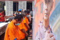 Tiga tersangka kurir shabu yang berhasil digagalkan Polres Probolinggo Kota.   Foto: suarabhinneka.com