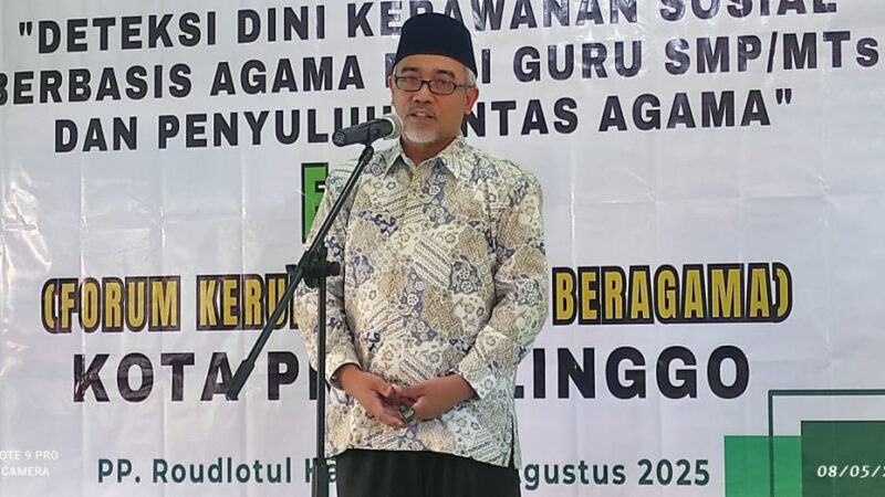 Ketua FKUB Kota Probolinggo, Dr. Ahmad Hudri, ST., MAP, saat sambutan di acara Sarasehan Moderasi. Foto: Humas FKUB Beragama  