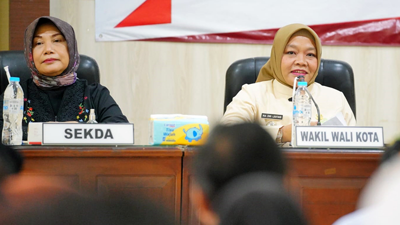 Wawali Ina Dwi Lestari saat membuka Sosialisasi Koerasi Kelurahan Merah Putih. Foto: Kominfo Kota Probolinggo 
