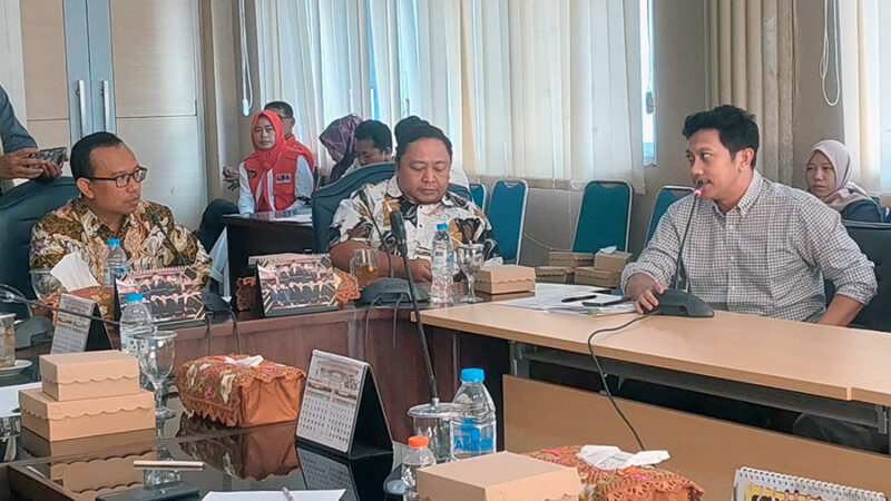 Komisi 3 DPRD Kota Probolinggo saat RDP soal Mie Gacoan. Foto: suarabhinneka.id