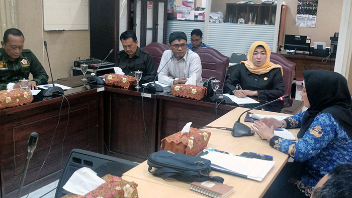 Riyadus Solihin ketua Komisi II DPRD Kota Probolinggo, saat RDP soal Perumda Bayuangga. Foto: suarabhinneka.id
