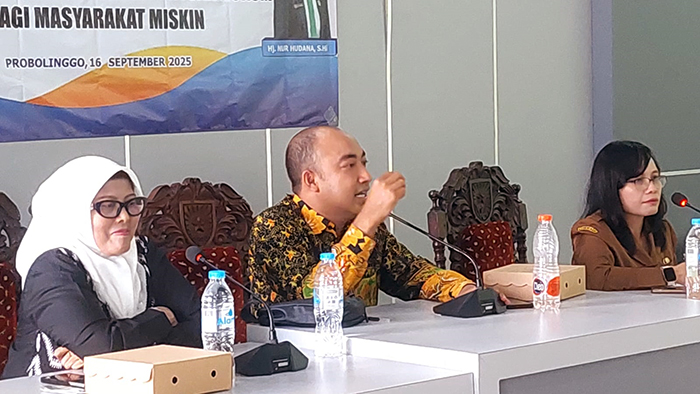 Sibro Malisi dan Nur Hudana, saat sosialisasi Perda tentang Penyelenggaraan Bantuan Hukum. Foto: suarabhinneka.id
