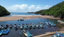 Penampakan Tempat Wisata Baron, Gunung Kidul. Foto: Tangkapan layar youtube The Wan One