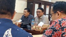 Riyadus Solihin, ketua Komisi 2 DPRD Kota Probolinggo, sekaligus ketua pansus saat RDP tentang pajak dan restribusi daerah